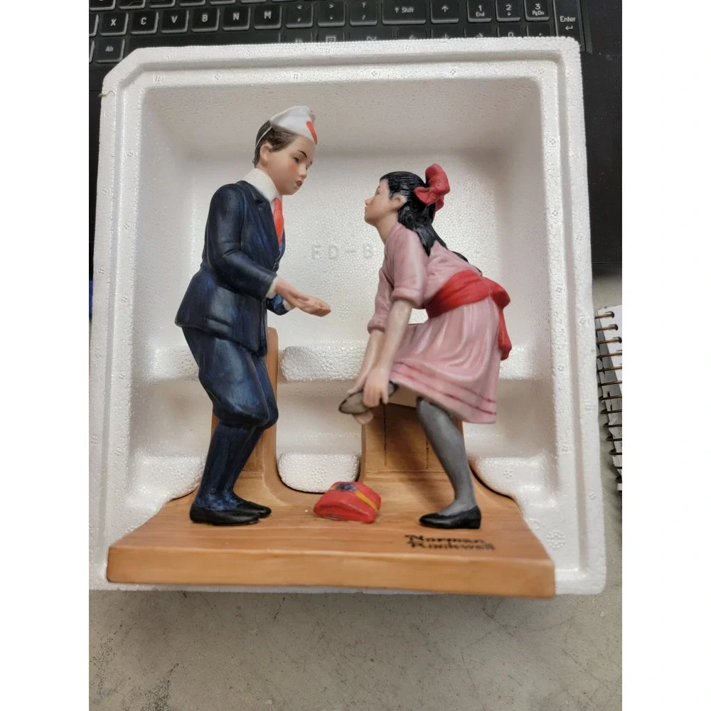 Norman Rockwell First Dance Danbury Mint Porcelain Figurine 1980 Japan Excellent